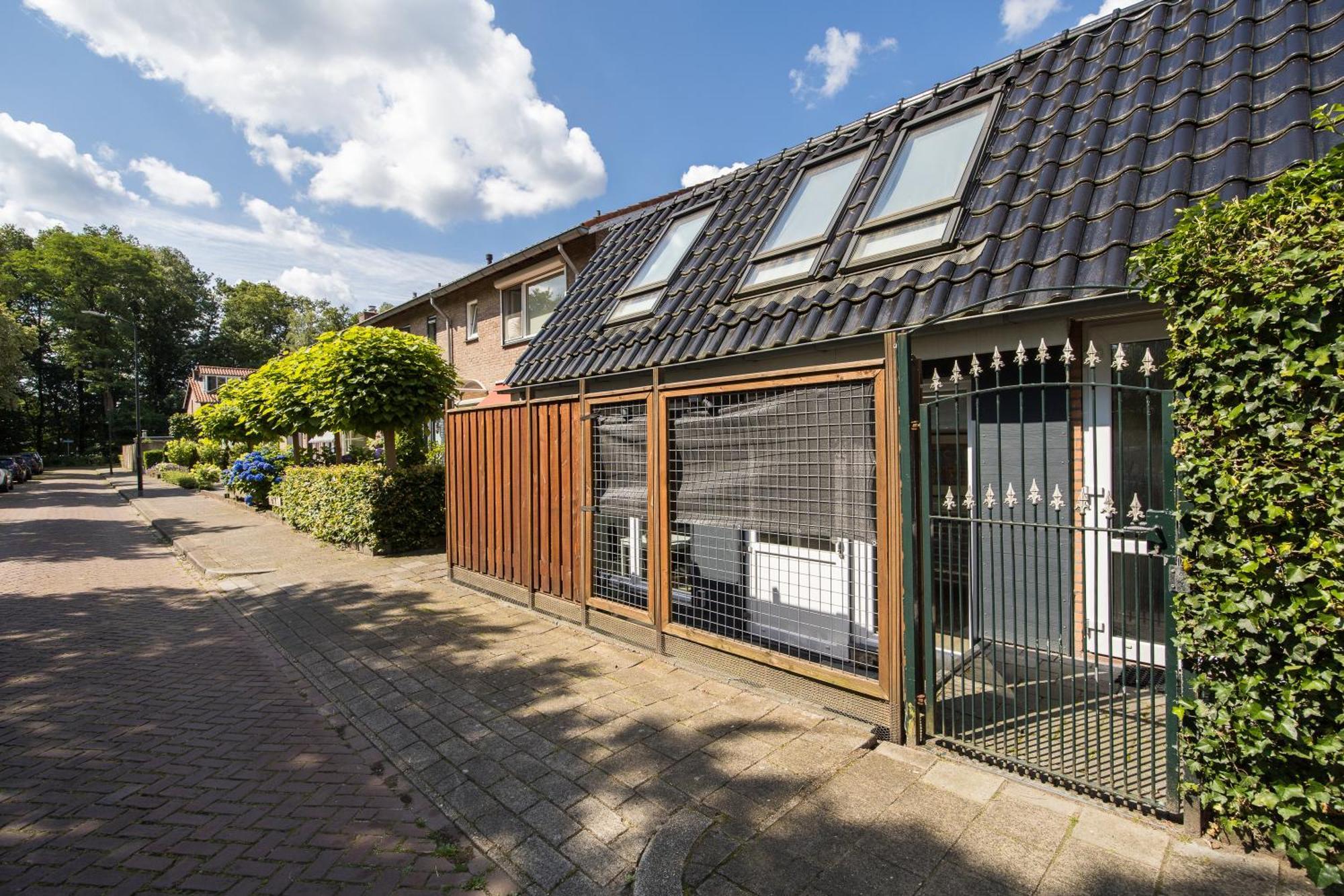 Luxe Wellness Apartment Apeldoorn With Jacuzzi And Sauna エクステリア 写真