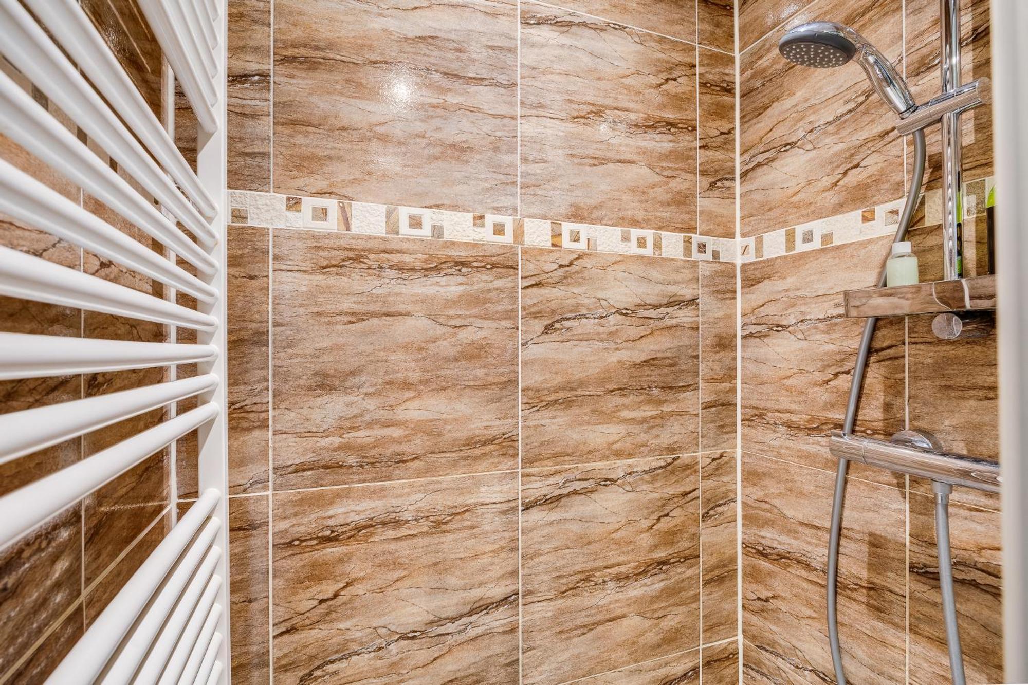 Luxe Wellness Apartment Apeldoorn With Jacuzzi And Sauna エクステリア 写真