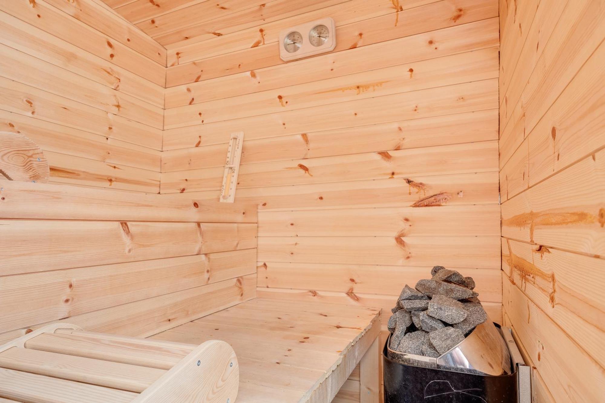 Luxe Wellness Apartment Apeldoorn With Jacuzzi And Sauna エクステリア 写真