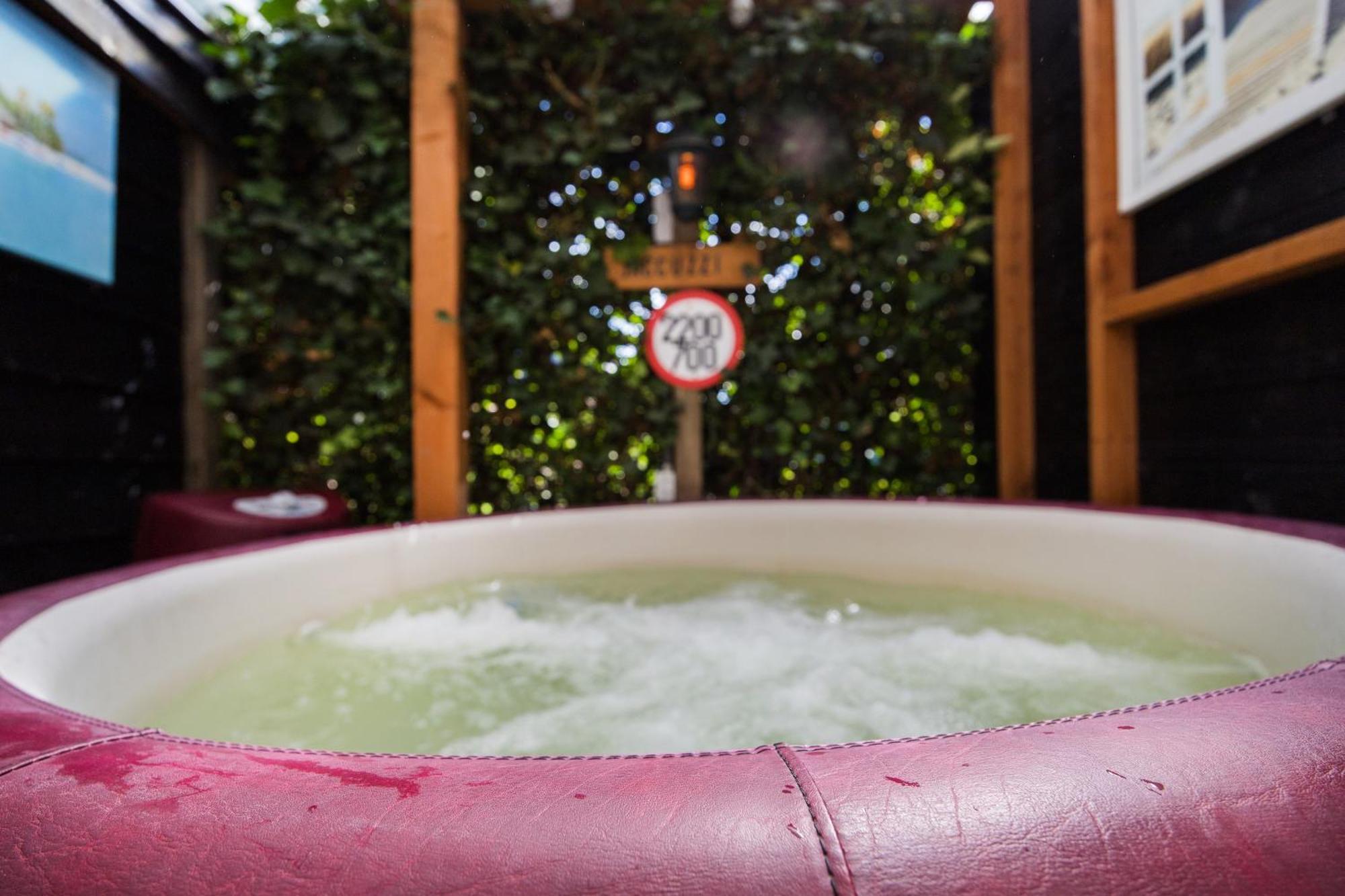 Luxe Wellness Apartment Apeldoorn With Jacuzzi And Sauna エクステリア 写真