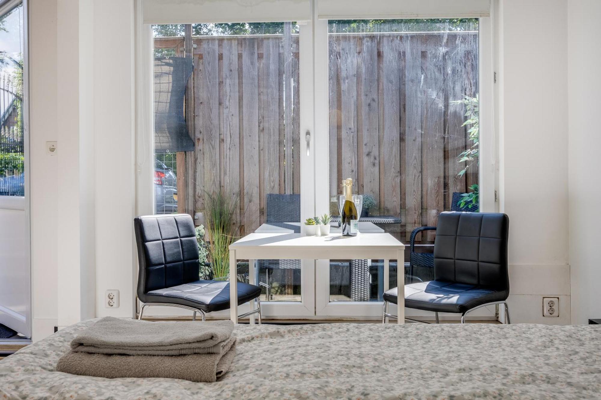 Luxe Wellness Apartment Apeldoorn With Jacuzzi And Sauna エクステリア 写真